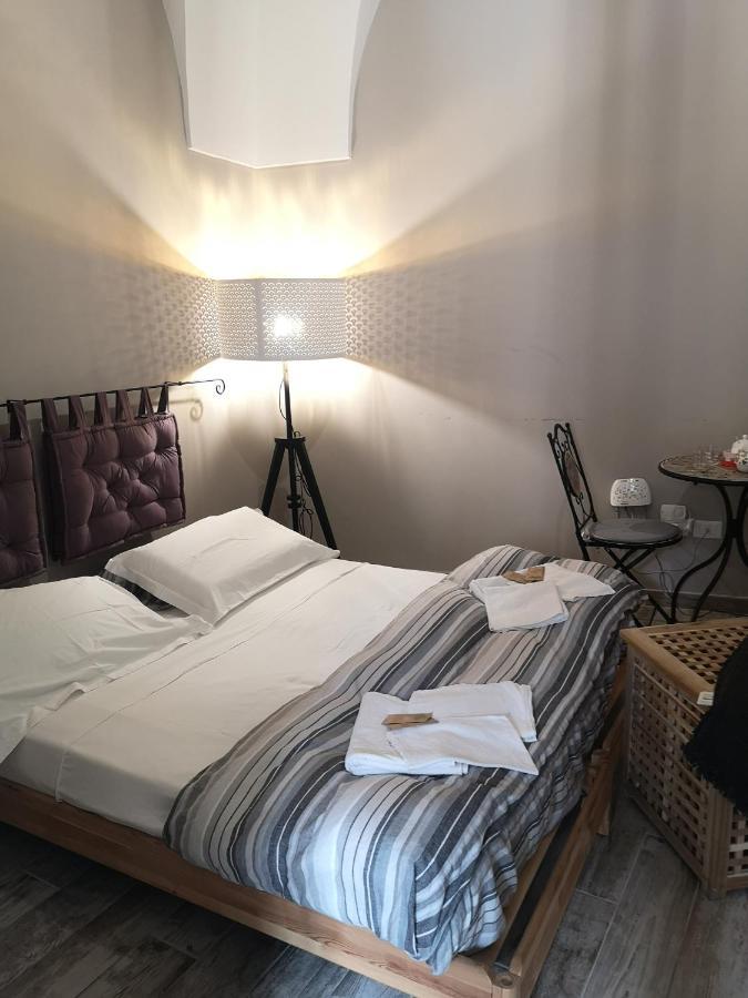 Aparthotel Dimora "I Santi Patroni" Lecce Exterior foto