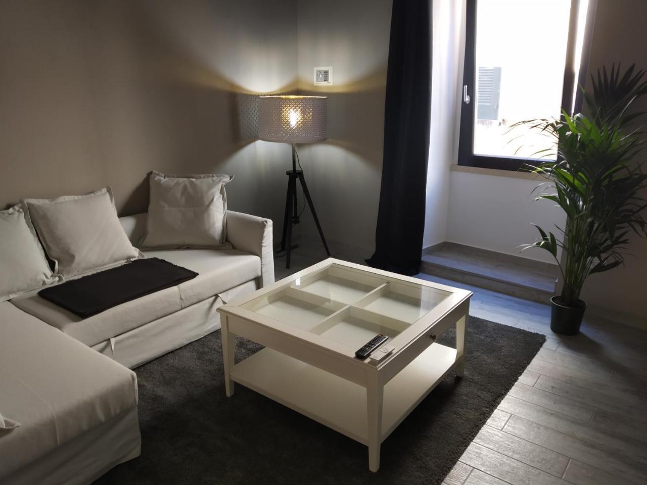 Aparthotel Dimora "I Santi Patroni" Lecce Exterior foto
