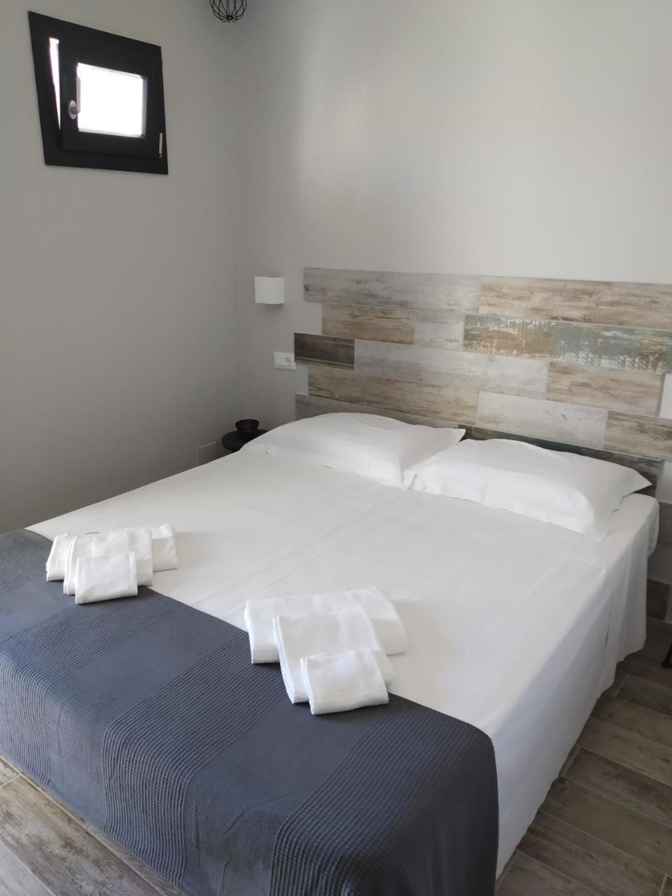 Aparthotel Dimora "I Santi Patroni" Lecce Exterior foto